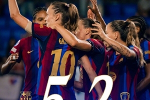 卫冕冠军强势开局!巴萨女足5-2逆转巴黎FC,帕乔尔两球一助攻闪耀欧冠首战