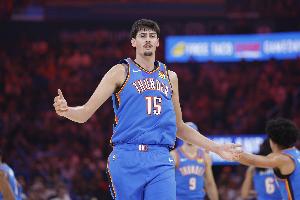 达斯蒂·梅盛赞旧将马拉:雷霆培养思路精准 他已完全适应NBA