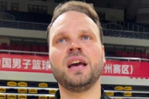 山西主帅:广州很有天赋和活力 他们比较年轻但会是很好的对手